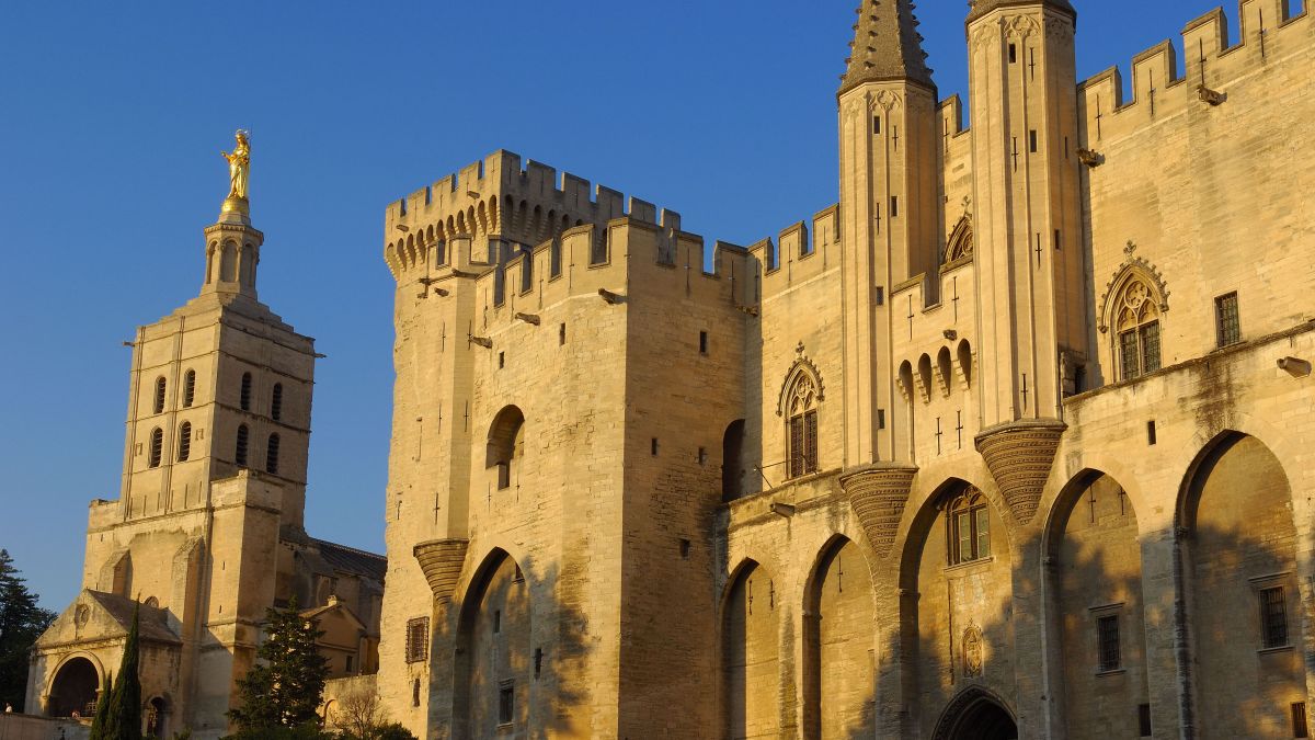  Papstpalast Avignon